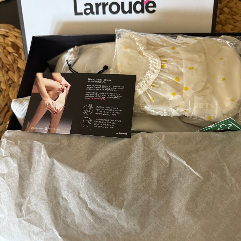 Larroude Black Elegant Mini Elle Mules - Picture 3 of 6